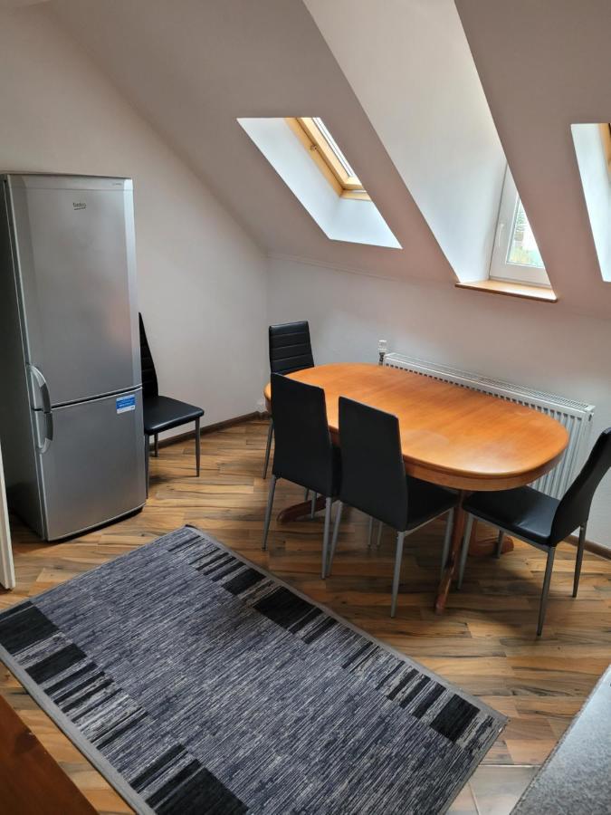 3 Zimmer Wohnung Fuer 6 Personen Gossnitz Exterior photo